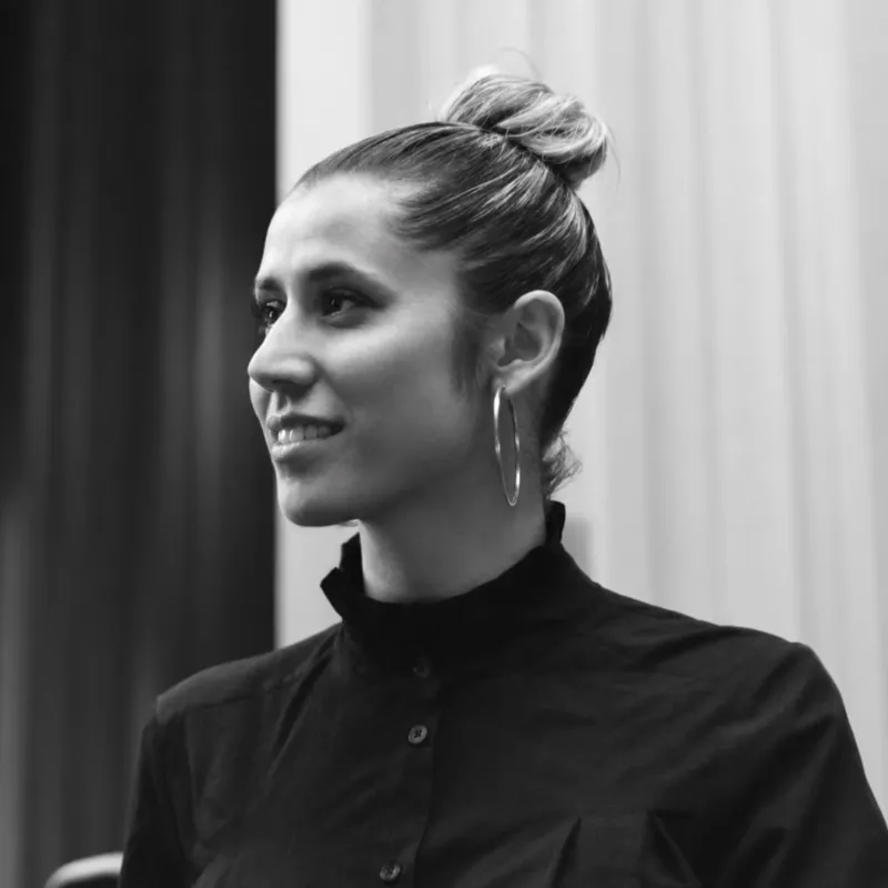 Black and white portrait of a woman